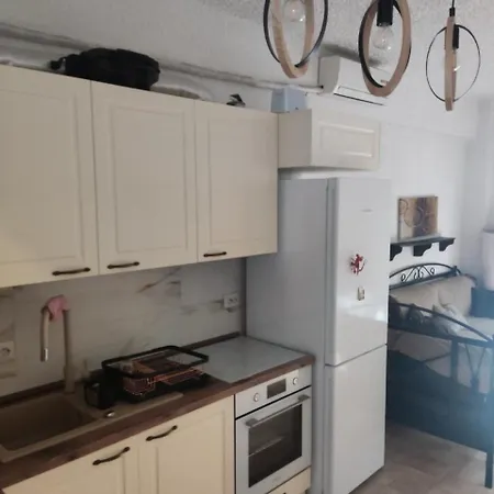 Lara Apartmetns * Пефкохори