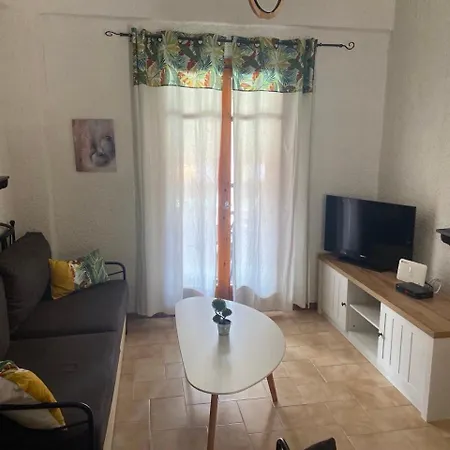 Lara Apartmetns Апартаменты *